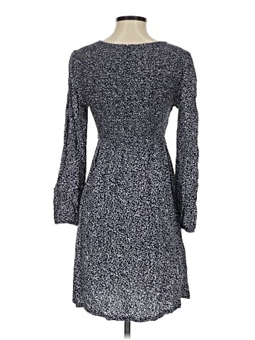 Old Navy Casual Dress (view 2)