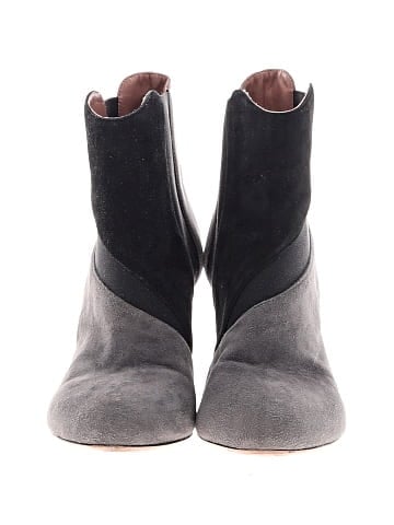 Alaïa Ankle Boots (view 2)