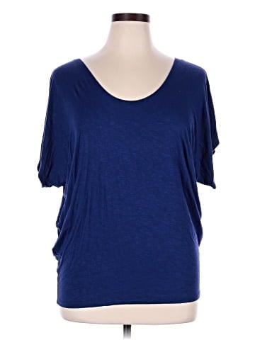 Kim & Cami Short Sleeve T-Shirt (view 1)