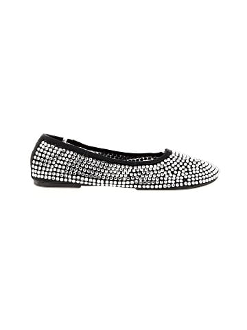 Zara Flats (view 1)