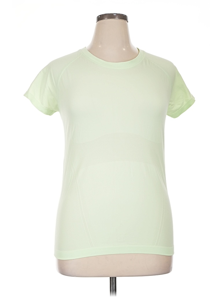Pre-owned Athleta Short Sleeve T-shirt In Green