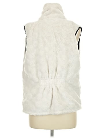 lucy Faux Fur Vest (view 2)