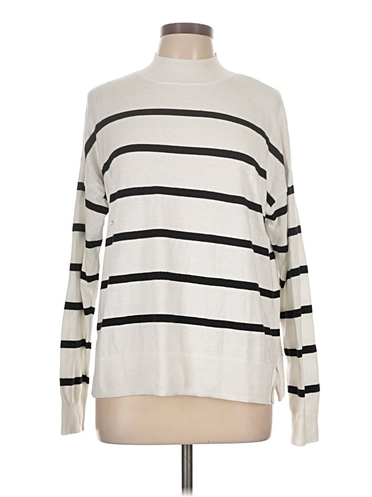 Pre-owned Old Navy Turtleneck Sweater In Ivory