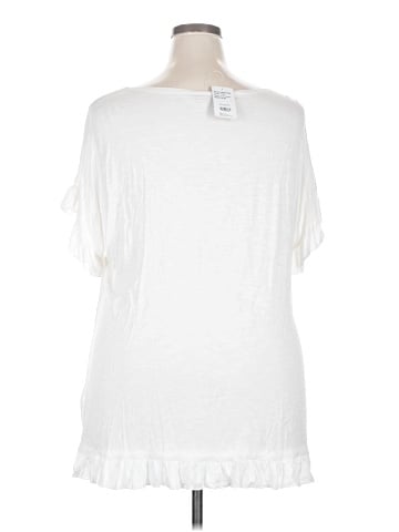 Suzanne Betro Short Sleeve T-Shirt (view 2)