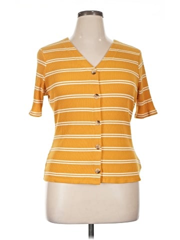 No Boundaries Short Sleeve Top (view 1)
