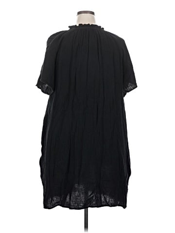 Old Navy Casual Dress (view 2)