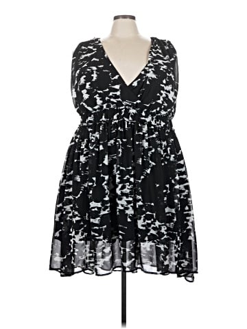 H&M Cocktail Dress (view 1)