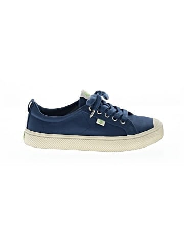 Cariuma Sneakers (view 1)