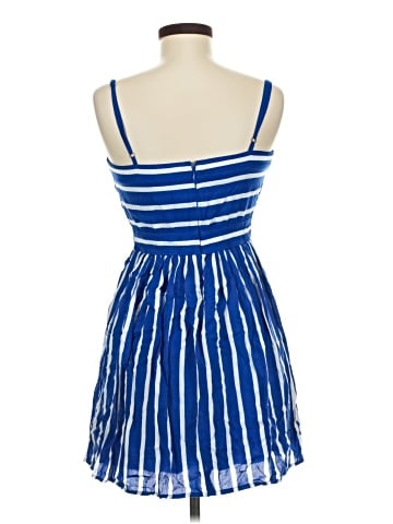 Abercrombie & Fitch Casual Dress (view 2)