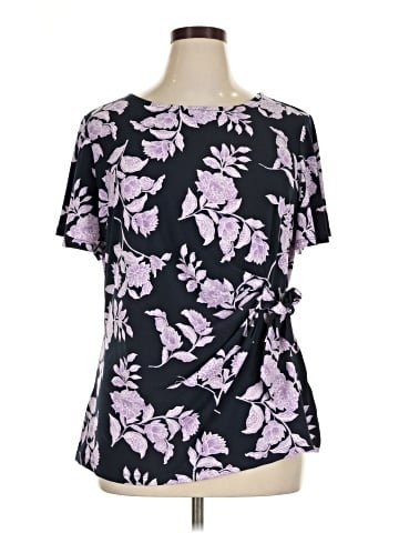 Liz Claiborne Short Sleeve T-Shirt (view 1)