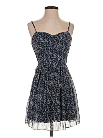 Abercrombie & Fitch Casual Dress (view 1)