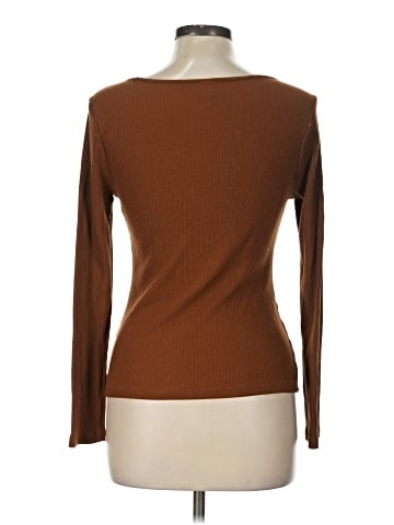Old Navy Long Sleeve T-Shirt (view 2)