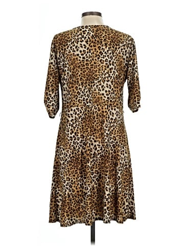 Star Vixen Casual Dress (view 2)