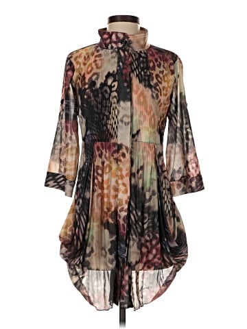 Lindi 3/4 Sleeve Blouse (view 1)