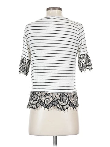 Xhilaration 3/4 Sleeve Top (view 2)