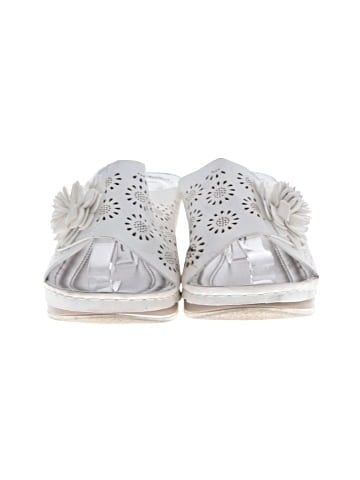 Unbranded Wedges (view 2)