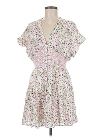 Alice + Olivia Casual Dress (view 1)