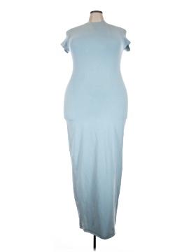 SKIMS Plus-Size Dresses On Sale Up To 90% Off Retail | ThredUp
