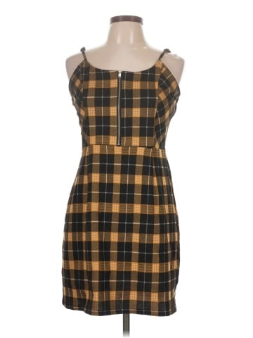 No Boundaries Casual Dress (view 1)