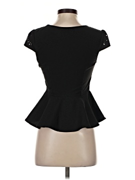 Kiwi Tucker Short Sleeve Top (view 2)
