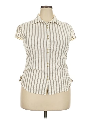 Columbia Sleeveless Button-Down Shirt (view 1)