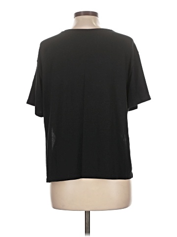 Nike Short Sleeve T-Shirt (view 2)