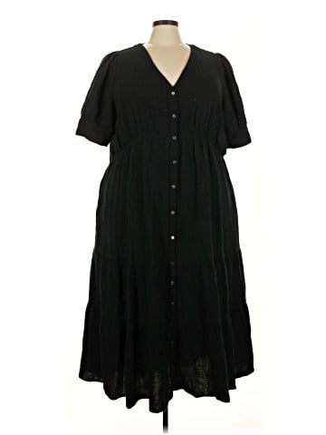 Madewell Plus Lightspun Button-Front Tiered Midi Dress (view 1)