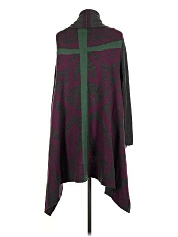 Alberto Makali Poncho (view 2)