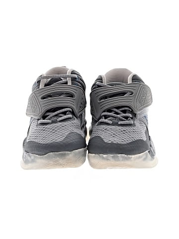 AND1 Sneakers (view 2)