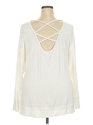Lane Bryant Long Sleeve T-Shirt (view 2)