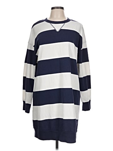 Old Navy Pullover Sweater (view 1)