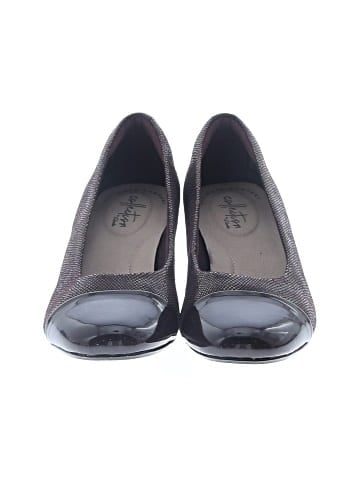 Clarks Heels (view 2)