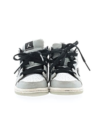 Air Jordan Sneakers (view 2)
