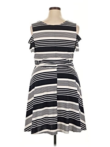Unbranded Casual Dress (view 2)