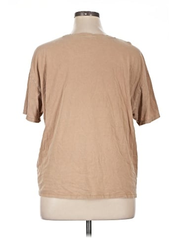 Maurices Short Sleeve T-Shirt (view 2)