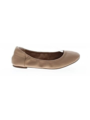 Amazon Essentials Flats (view 1)
