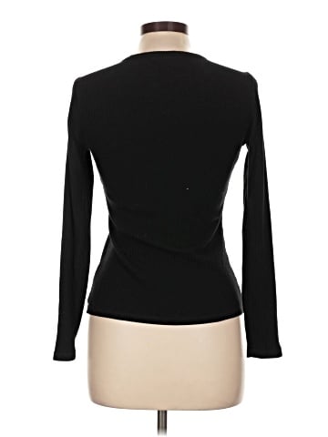 Old Navy Long Sleeve T-Shirt (view 2)