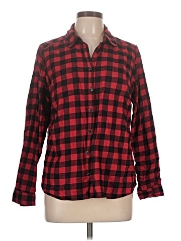 Croft & Barrow Long Sleeve Button-Down Shirt (view 1)