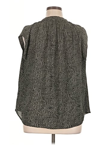 Daniel Rainn Sleeveless Blouse (view 2)