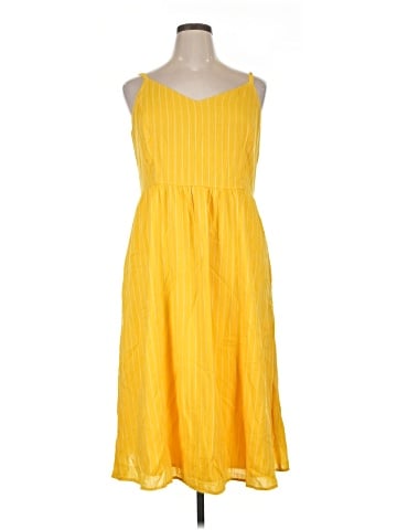 Old Navy Casual Dress (view 1)