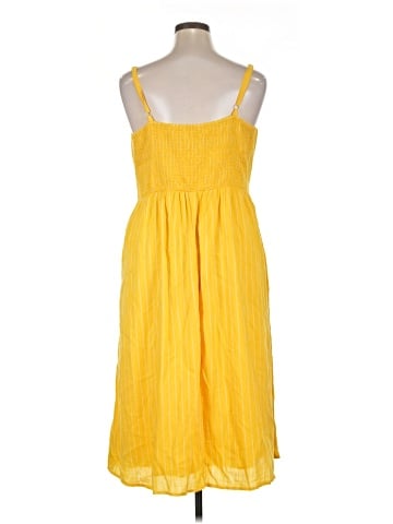 Old Navy Casual Dress (view 2)
