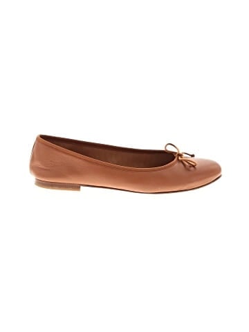 Margaux Flats (view 1)