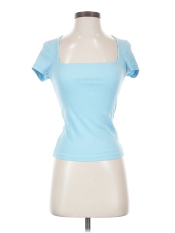 Old Navy Short Sleeve T-Shirt (view 1)