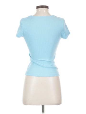 Old Navy Short Sleeve T-Shirt (view 2)