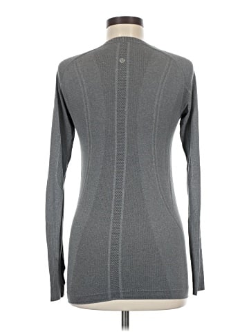 Lululemon Athletica Long Sleeve T-Shirt (view 2)
