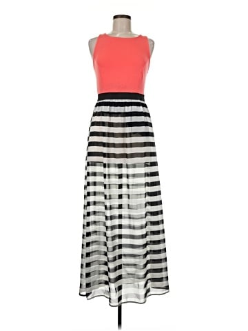 Xhilaration Casual Dress (view 1)