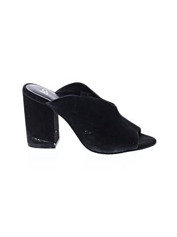 BP. Sandals (view 1)