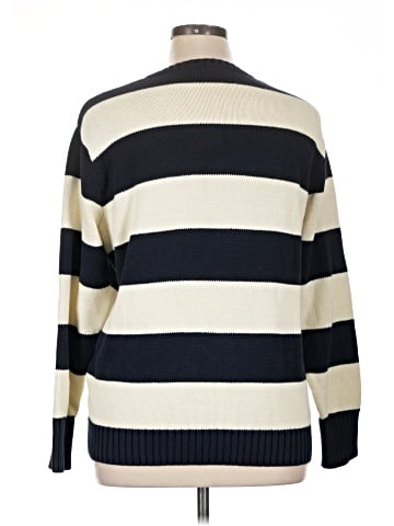 Brandy Melville Pullover Sweater (view 2)
