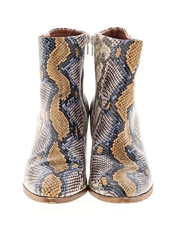 Madden Girl Ankle Boots (view 2)