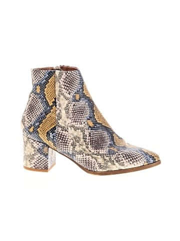 Madden Girl Ankle Boots (view 1)